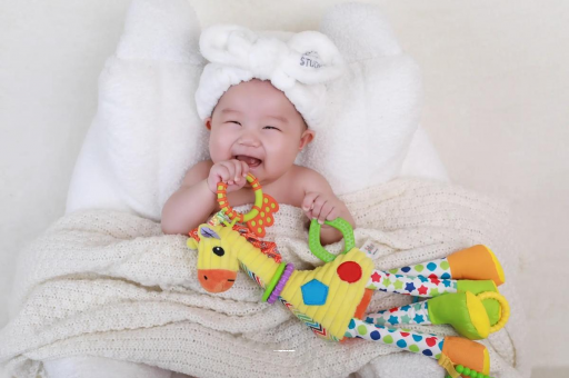 东平宝宝的口欲期